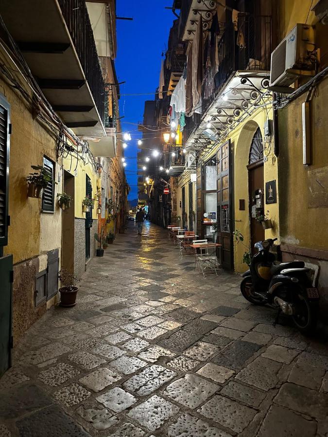 Casa Vacanze La Rocca 2 Apartment Palermo Exterior photo